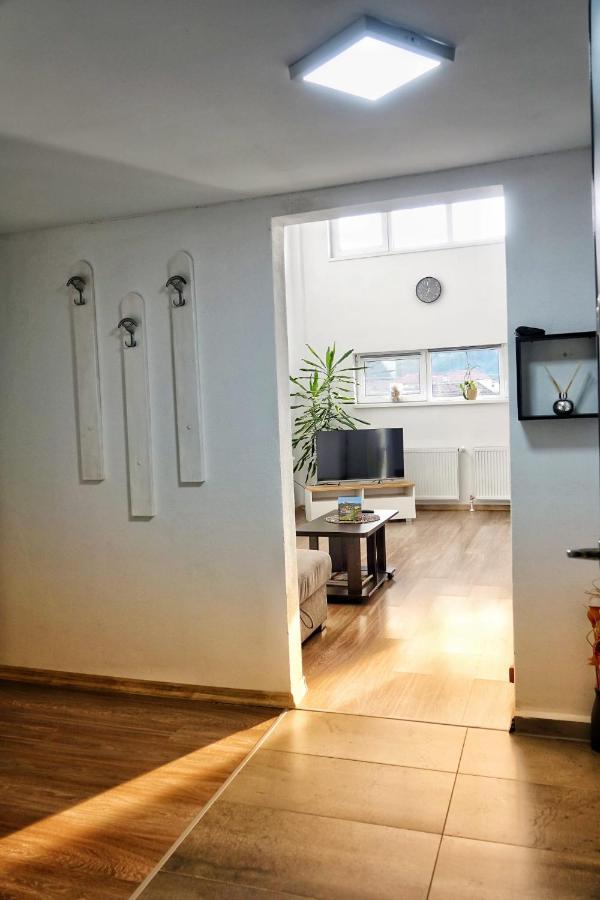 Marko'S Apartament Segesvár Kültér fotó